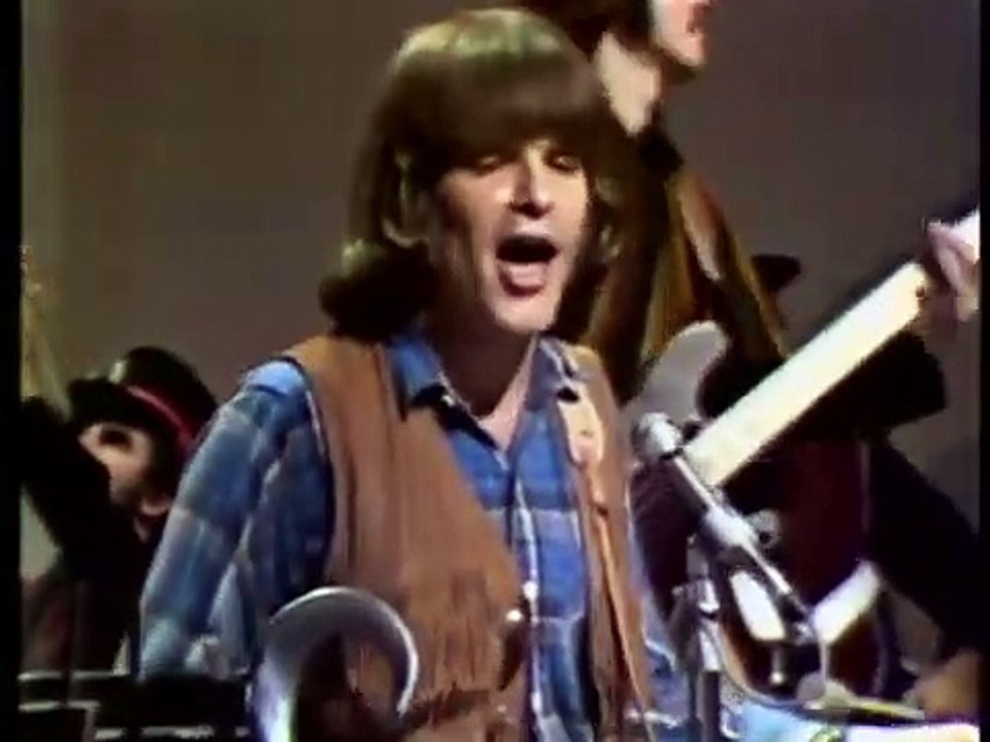 ⁣Creedence Clearwater Revival Green River in Andy Williams Show (1969)