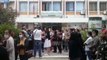 Ora News - Durrës: Punonjëset e fasonerisë protestojnë para Tatimeve për pagën e luftës