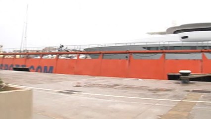 Se hunde parcialmente un buque en el puerto de Palma