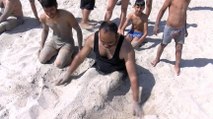 Plajda tedbir almayan vatandaştan ilginç savunma: Kum bizi virüsten korur