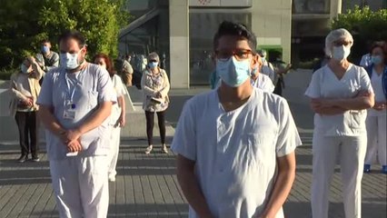El personal sanitario de Madrid protesta en la calle por la precariedad laboral