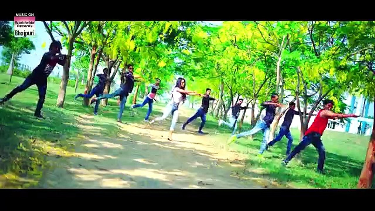 तोप_ला_जवनिया_ओढनिया_से___|_Pawan_Singh_|_Saloni_Bhardwaj_|_4K_VIDEO_|_HIT_SONG_2020(360p)