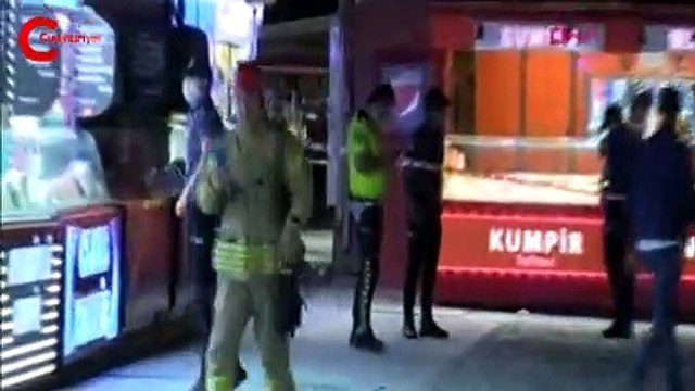 Ortaköy'de kumpircilerin olduğu sokakta çökme: 1 yaralı
