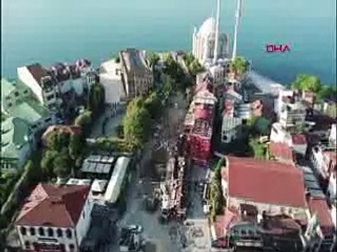 Ortaköy’de Kumpircilerin olduğu sokakta çökme: 1 yaralı
