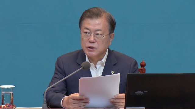 문 대통령 코로나19 위기를 불평등 줄이는 기회로 / YTN
