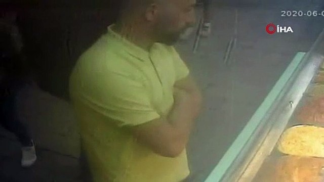 Ortaköy'de yolun çökme anı böyle görüntülendi