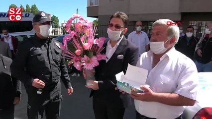 Gelin çıkarmaya gidenler, polisin çaldığı şarkıyla göbek attı