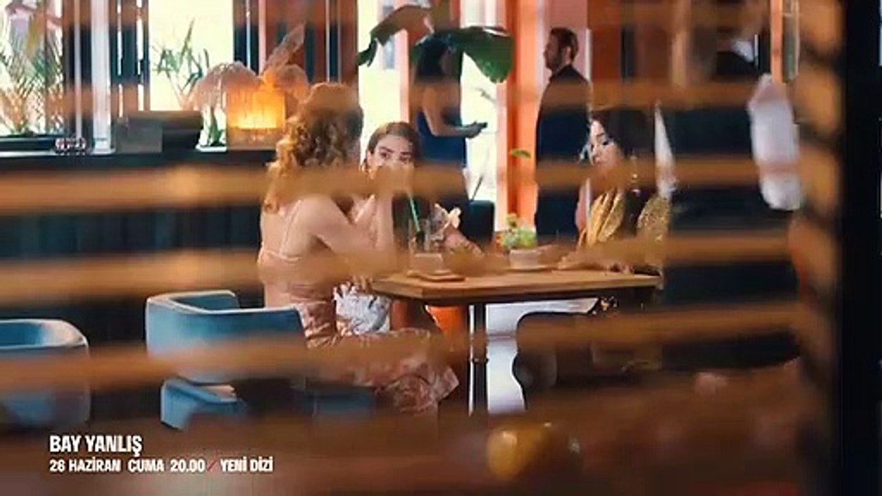 Can Yaman'la Özge Gürel'i buluşturan "Bay Yanlı...