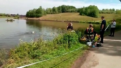Divers search Silksworth Lake as part of murder investigation
