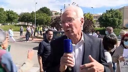 Gaby Charroux, le maire de Martigues soutient l'hôpital et le personnel
