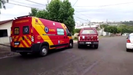 Homem fica em estado grave após cair de telhado
