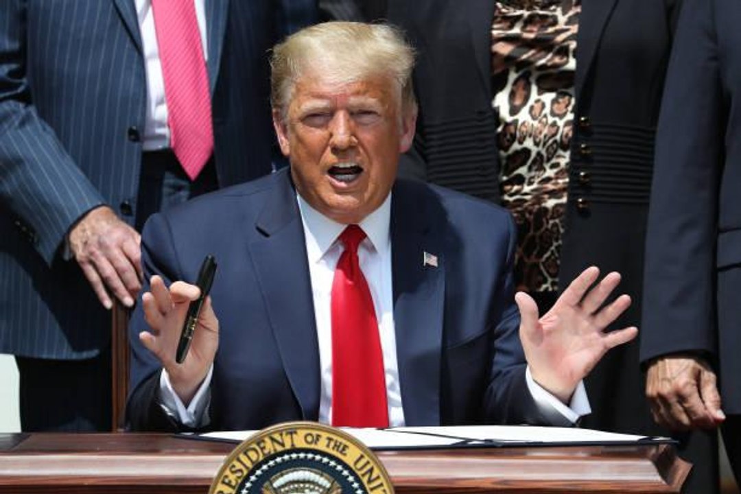 Twitter Seemingly Suspended a Person’s Account for Tweeting Exactly Like Donald Trump