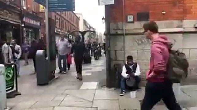 LES NOIRS ET LA DANSE, UNE GRANDE D'HISTOIRE D'AMOUR LOL Ps : À regarder jusqu'au bout !Credit: David Omotade