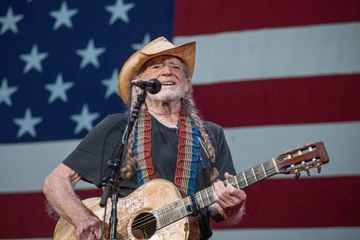 Willie Nelson, Paul Simon, and More to Perform in "A Night for Austin" Livestream Benefit