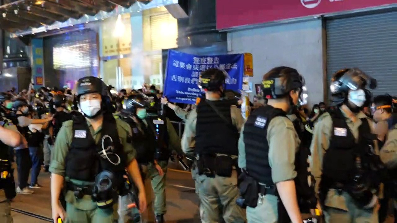 Distúrbios marcam aniversário de protestos em Hong Kong