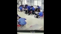 Regardez qui vient perturber ces employés qui mangent à la cantine