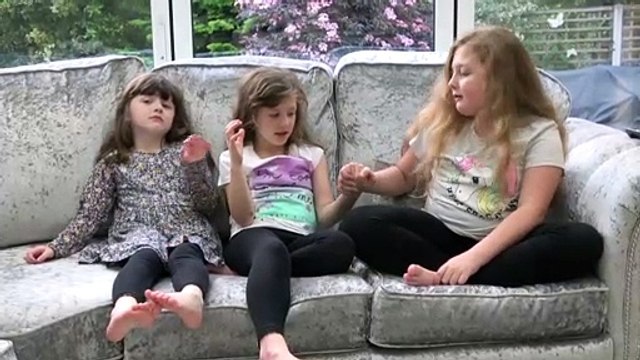 Sophia, Isabella e Alice Rotina do dia Brincadeiras e Diversão