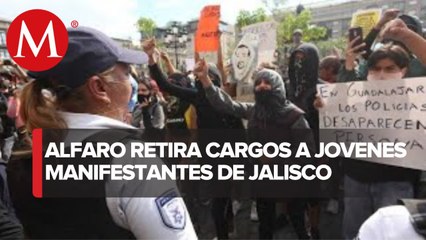 Retiran cargos a jóvenes detenidos en protesta por muerte de Giovanni
