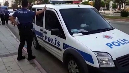 Boşandığı eşini darbeden zanlı gözaltına alındı - ADANA