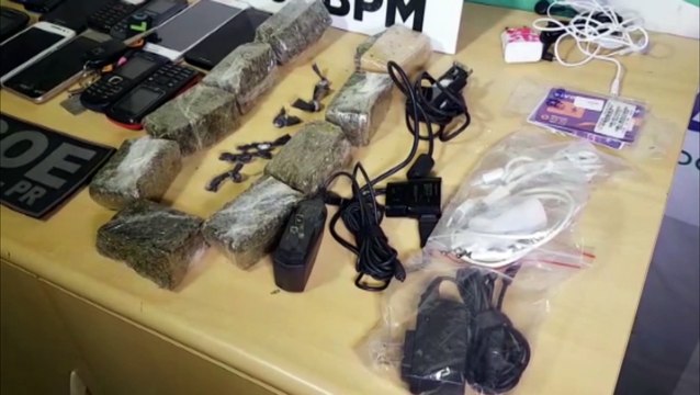 Dupla é detida pelo SOE com 17 celulares e porções de maconha nas proximidades da PEC