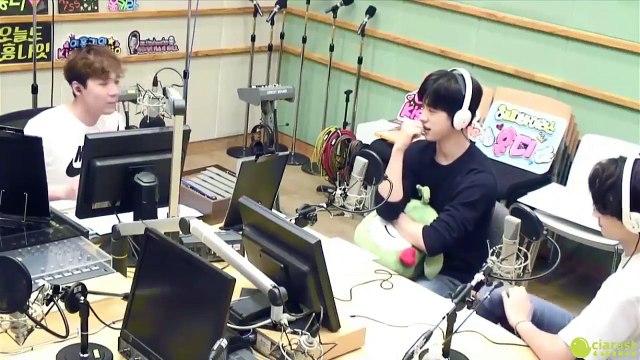 [Eng Sub] 170802 JJ Project Lee Hongki's Kiss the Radio Hongkira Pt 2