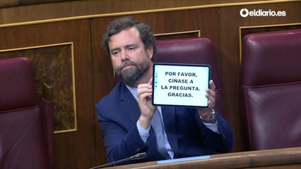Espinosa de los Monteros pide a la ministra de Hacienda con un iPad que se "ciña a la pregunta"