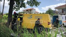 Report TV - Aksident në Korçë, makina përplaset me pemën! Plagoset rëndë drejtuesi