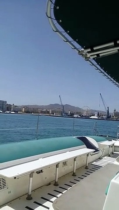 Fdo. VD.  De paseo en barco por la Bahía de Málaga… muelle 1 (España) 3 – 7 – 2018  Fernando Vara Díaz