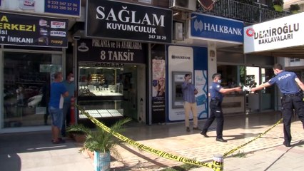Soyguncuyu etkisiz hale getiren kuyumcu o anları anlattı