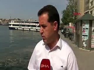 Karaköy Sahili çöp içinde