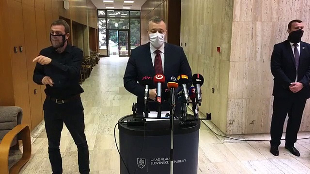 ZÁZNAM: Brífing ministra práce, sociálnych vecí a rodiny M. Krajniaka