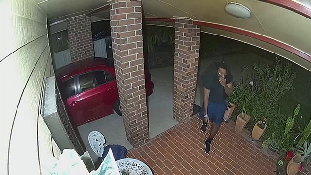 Deux cambrioleurs tombent sur la mauvaise personne