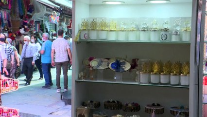 Tarihi Kemeraltı Çarşısı'nda 'düğün' sevinci - İZMİR