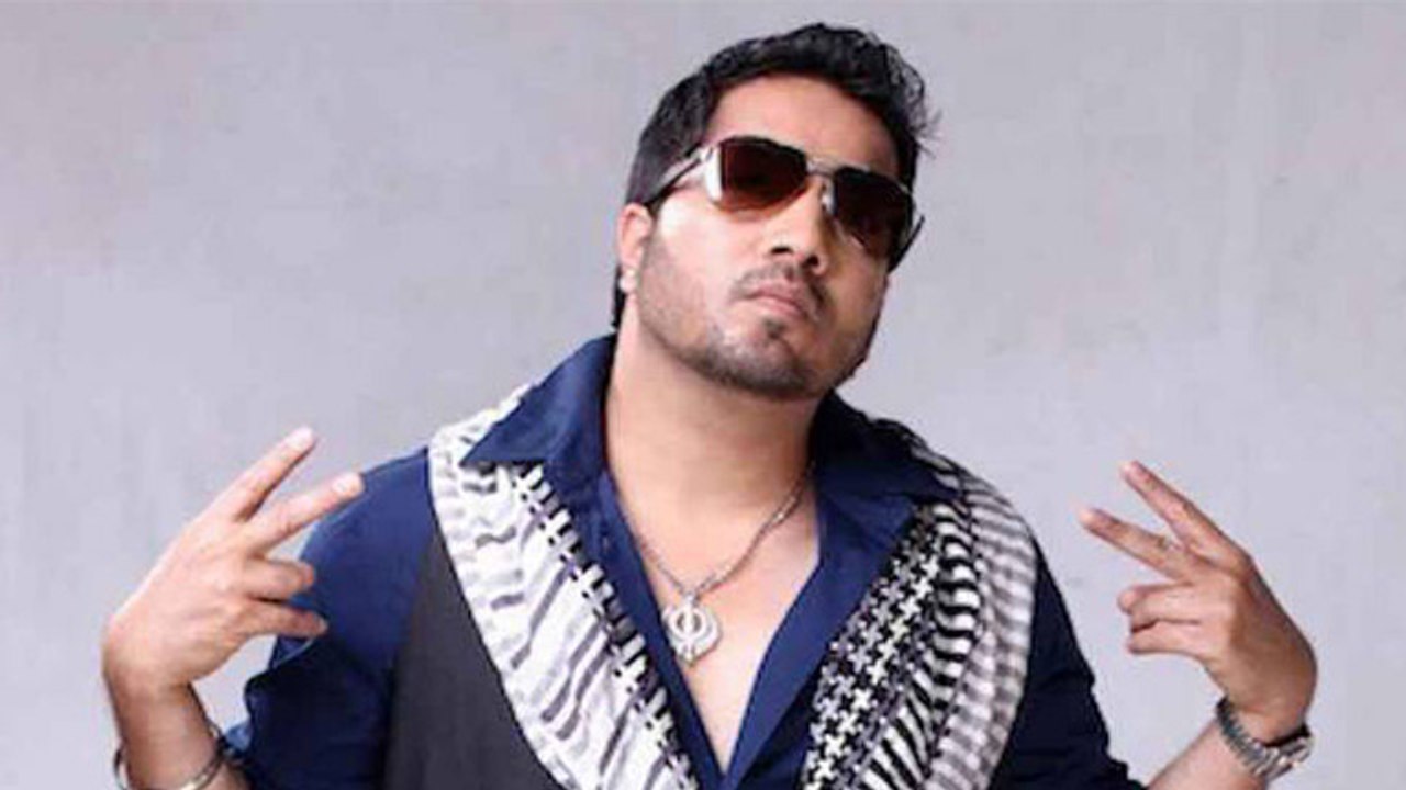 Mika Singh Birthday: Mika Singh से जुड़ी कुछ Interesting बातें | Mika Sing Lifestyle | Boldsky