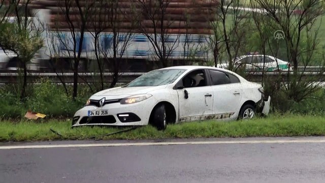 Takla atan araçtan emniyet kemeri sayesinde yara almadan kurtuldu - BOLU