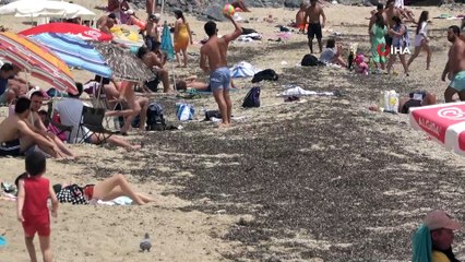 Antalya’da sıcak hava fırsat bilenler soluğu plajlarda aldı