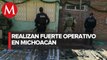 Decomisan armas, droga y vehículos con reporte de robo en Michoacán
