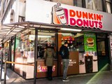 Dunkin’ Plans to Hire 25,000 Employees as States Reopen