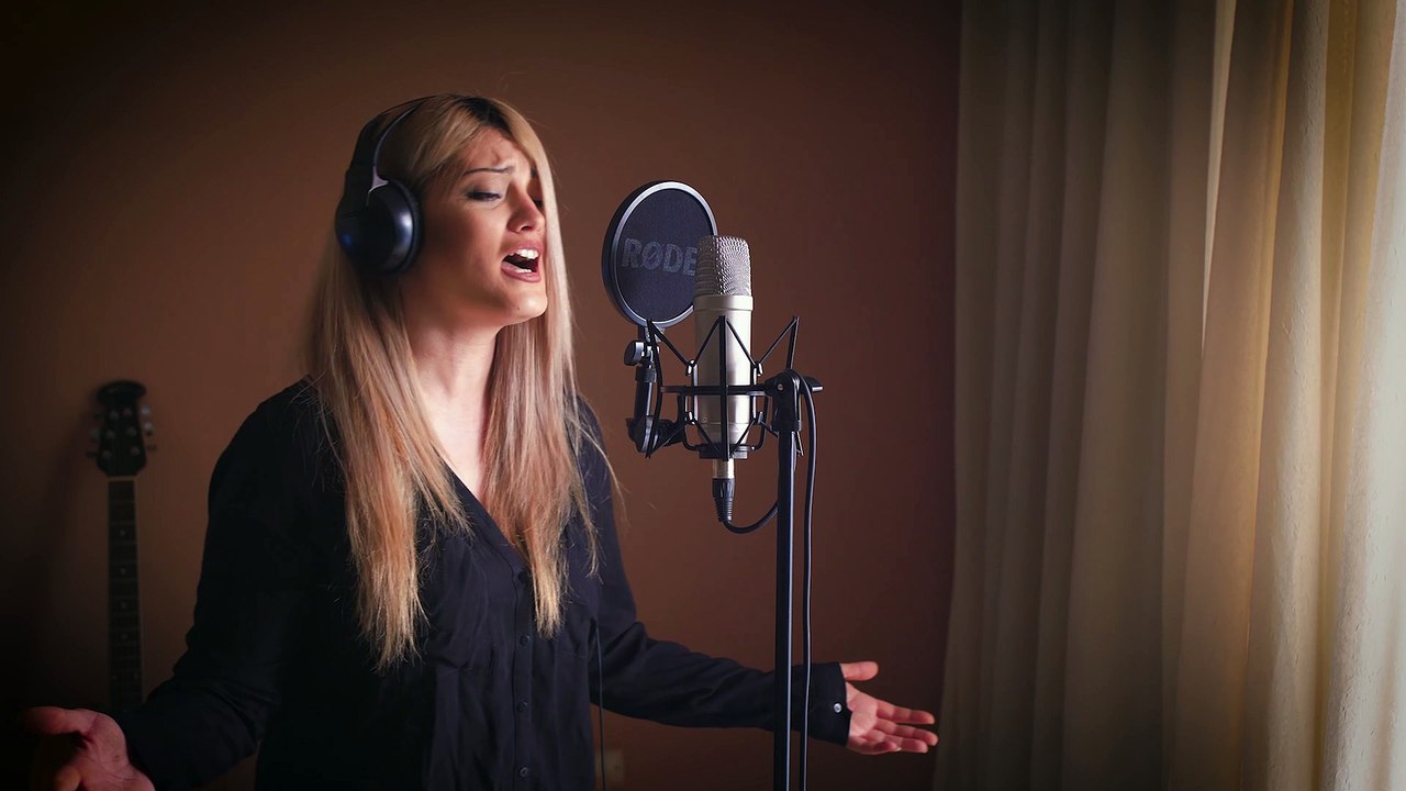 Βασιλική Μέση - Μη Μου Λες Να Ζω Με Αναμνήσεις [Cover] (Official Music Video)