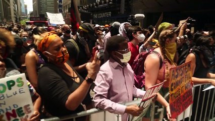 Pompeo promete investigar agressão a jornalistas