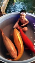 Comment faire aimer le bain à votre enfant... Achetez des poissons rouges