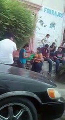 ¿Cuál COVID? Pegaditos y amontonados, jóvenes becarios de la 4T retan a la contingencia