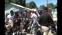 Haitianos y dominicanos se enfrentan a pedradas Pedernales, piden extradición haitiano mató esposos