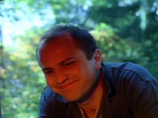 Misterio para tres -1x09- Root of All Evil (La raiz de todos los males)