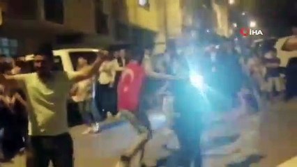 İçişleri Bakanlığının uyarılarına rağmen asker uğurlama terörü kamerada