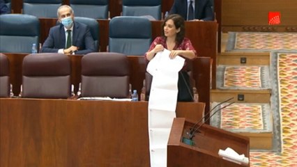 Ayuso defiende en la Asamblea el papel de su Gobierno en la gestión de las residencias