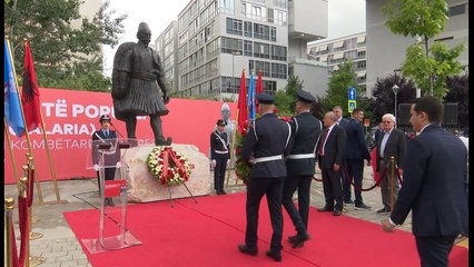 Tải video: Busti i Selam Musait te Komuna e Parisit, Veliaj: Asnjëherë nuk është vonë për t’i shërbyer Kombit