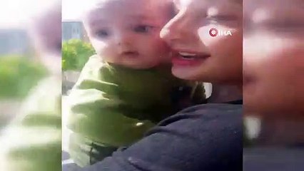 Sağlık çalışanı 4 aydır görmediği ailesine “Koronayı aştım da geldim” afişi ile gitti