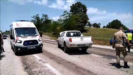 Otomobil kamyonetle çarpıştı: 2 yaralı - SAMSUN