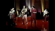 Linda Ronstadt_ It's So Easy - HBO Concert, 1980